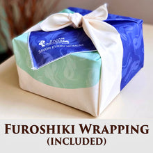 Load image into Gallery viewer, Furoshiki Cake Wrapping | siliancakery.ca
