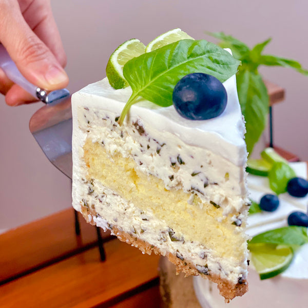 Furoshiki Cake Wrapping | siliancakery.ca